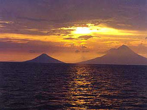 Amérique Centrale, Nicaragua, coucher de soleil sur les iles ometepe