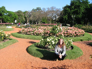 Argentine, Buenos Aires, Manu dans la roseraie
