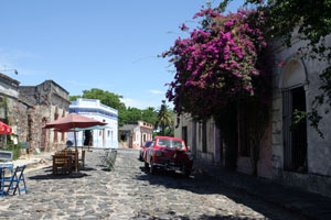 Ruelle de la ville coloniale de colonia en Uruguay