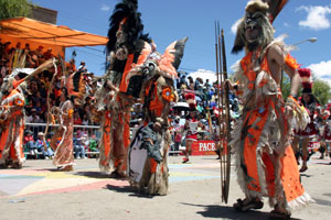 Danseurs de Tobas au carnaval d'Oruro