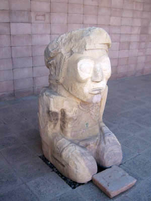 Bolivie, La Paz, Tiwanacu, statue gardienne