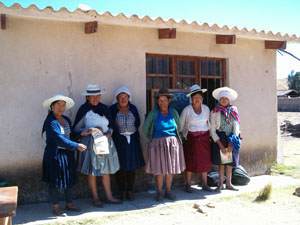 Bolivie, Valle Alto, Vacas, groupe de cholitas