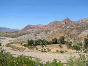 la vallee, le flueve et la montagne de vila vila