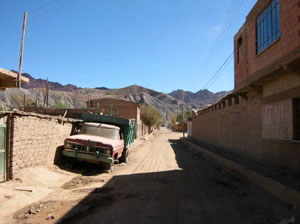 Bolivie, Tupiza, une rue du village
